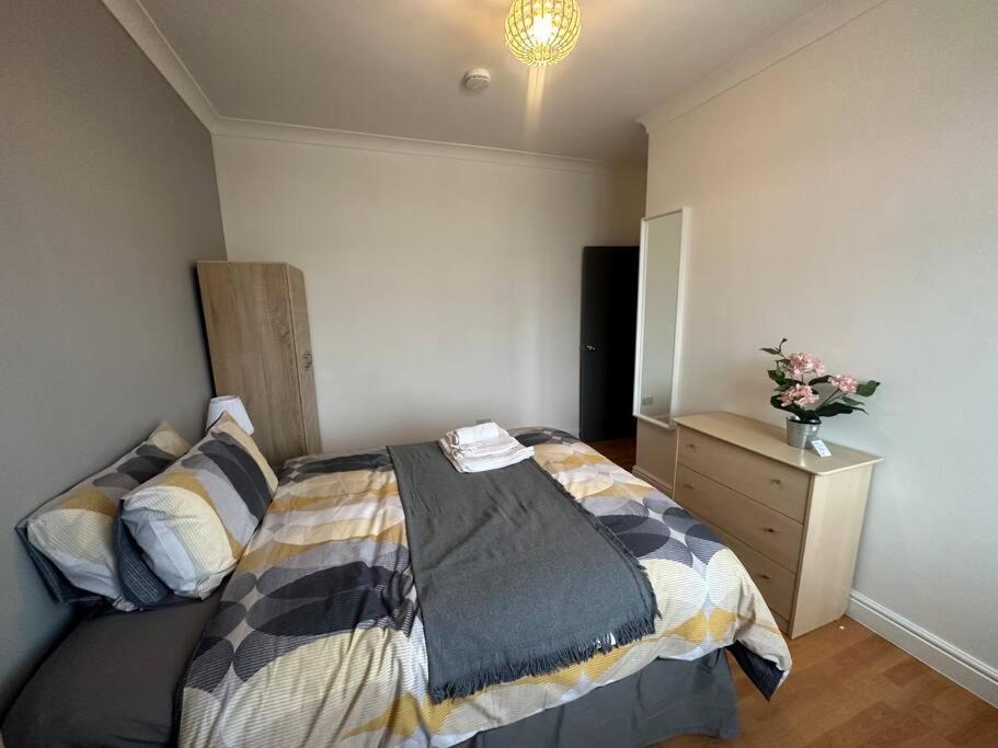 5 Bedroom House Se6 Londra Dış mekan fotoğraf